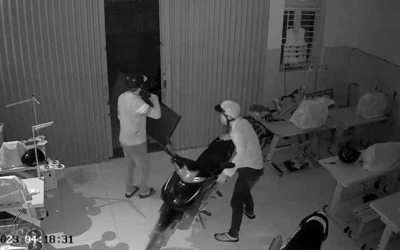 Mơ thấy nhiều tên trộm có thể phản ánh cảm giác bị áp lực từ nhiều phía trong cuộc sống.