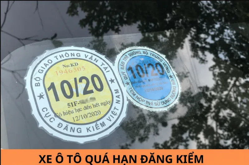 Quá hạn đăng kiểm xảy ra khi giấy chứng nhận hoặc tem kiểm định của xe đã hết hiệu lực.